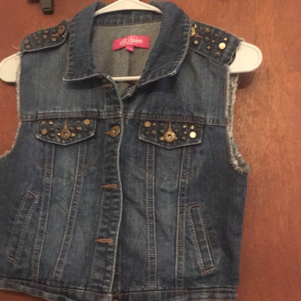 Little girls vest size Small good condition
